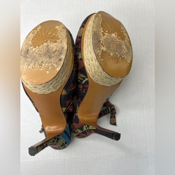 Naughty Monkey Overboard Geometric Print Platform Slingback Heel Size 9.5 - Picture 8 of 10